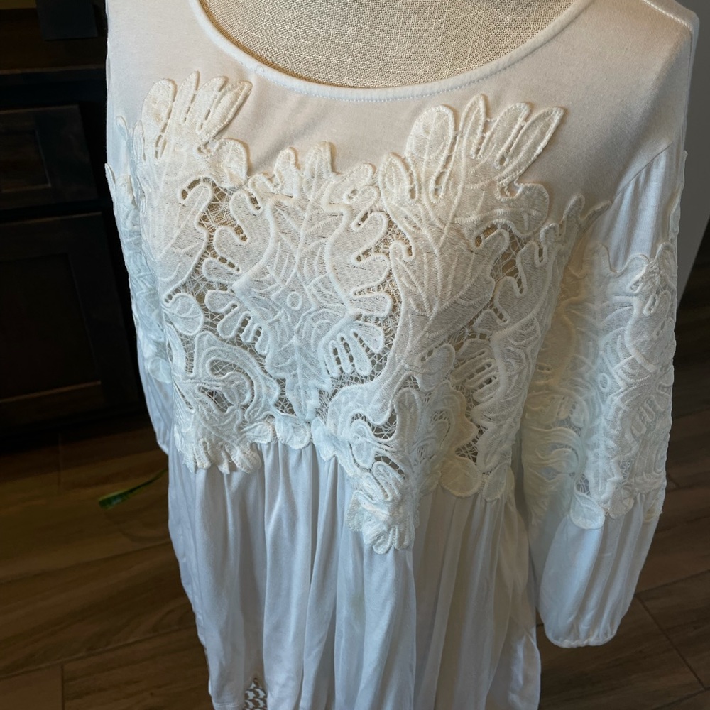 White Anthropologie tunic Top